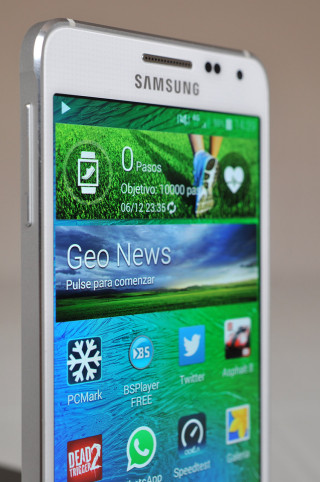 Samsung Galaxy Alpha - 3