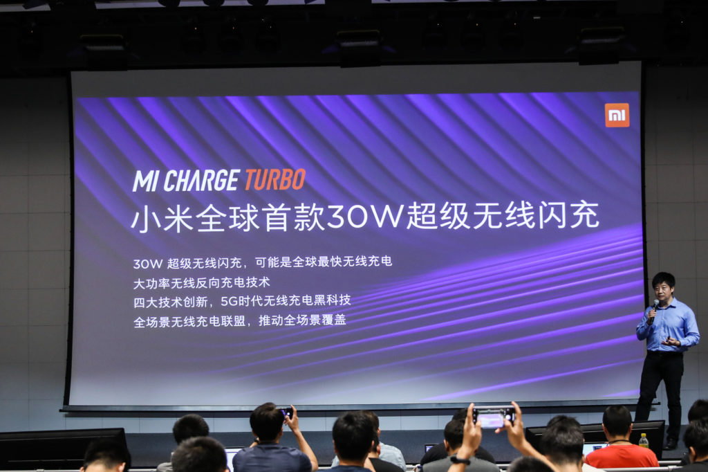 Xiaomi Mi Charge Turbo - carregamento sem fios a 30W chegará com o Mi 9 Pro  5G